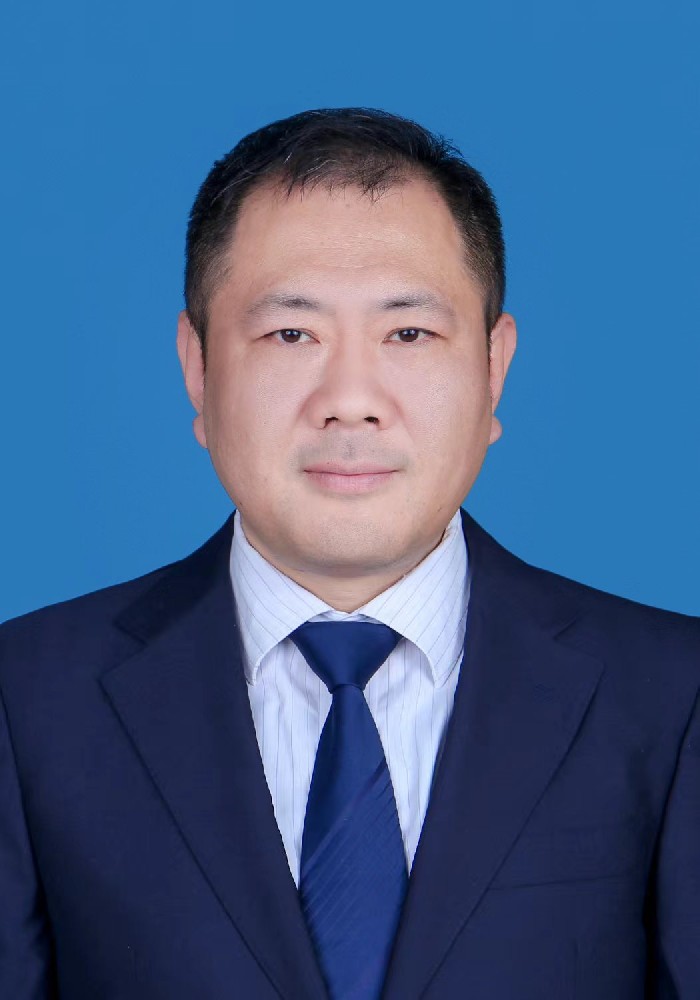 杨凯 律师